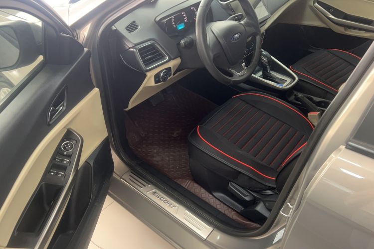 Used Ford Escort 2015 1.5L Automatic Comfort Edition Interior 2