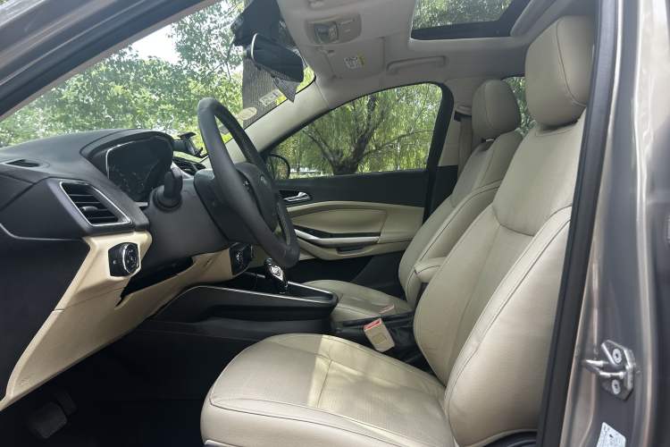 Used Ford Escort 2015 1.5L Automatic Comfort Edition Interior 3