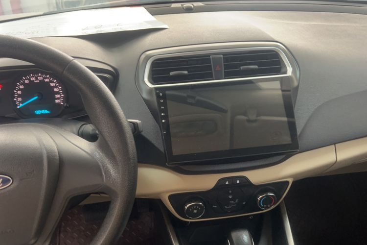 Used Ford Escort 2015 1.5L Automatic Comfort Edition Interior 3