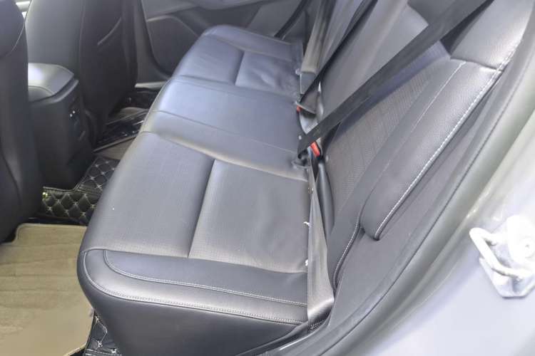 Used Ford Escort 2015 1.5L Automatic Fashion Model Interior 4