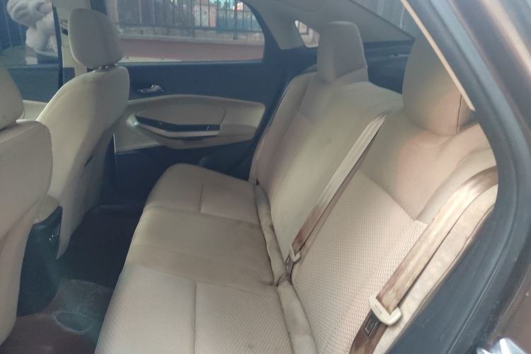 Used Ford Escort 2015 1.5L Automatic Comfort Edition Interior 4