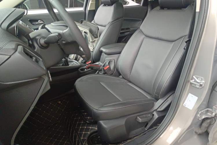 Used Ford Escort 2015 1.5L Manual Fashion Edition Left Front Seat