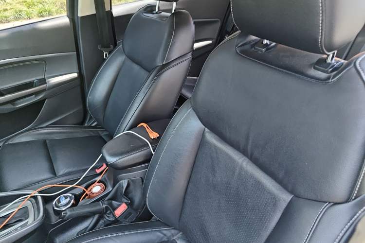 Used Ford Escort 2015 1.5L Automatic Fashion Model Left Front Seat