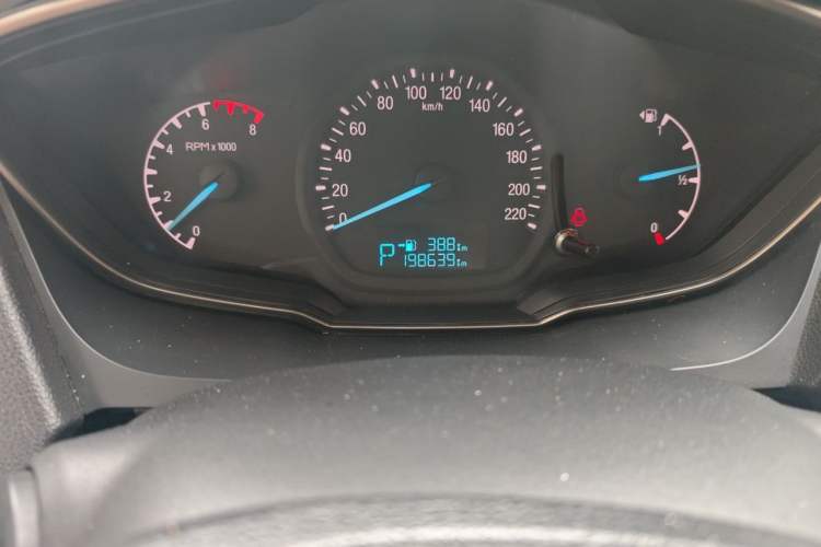 Used Ford Escort 2015 1.5L Automatic Comfort Edition Odometer Close Up