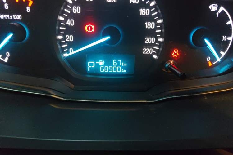 Used Ford Escort 2015 1.5L Automatic Comfort Edition Odometer Close Up