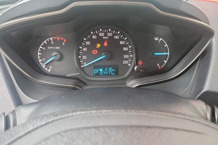 Used Ford Escort 2015 1.5L Automatic Comfort Edition Odometer Close Up