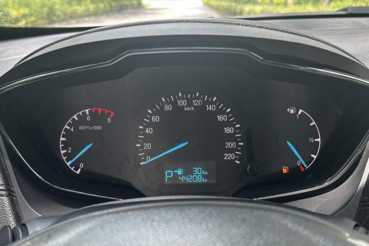 Used Ford Escort 2015 1.5L Automatic Comfort Edition Odometer Close Up