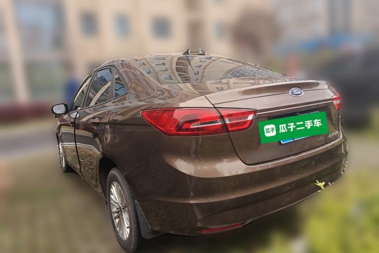 Used Ford Escort 2015 1.5L Manual Comfort Model Rear Left 45 Deg