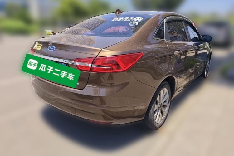 Used Ford Escort 2015 1.5L Automatic Fashion Model Rear Right 45 Deg