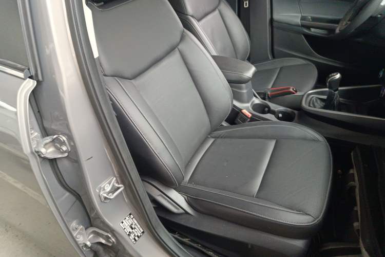 Used Ford Escort 2015 1.5L Manual Fashion Edition Right Front Seat