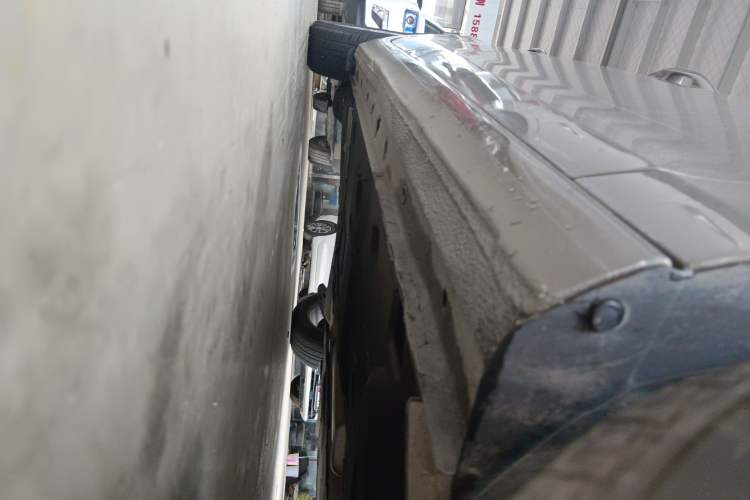 Used Ford Escort 2015 1.5L Manual Fashion Edition Right Side Sill