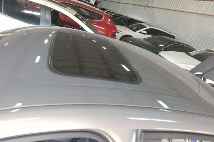 Used Ford Escort 2015 1.5L Automatic Fashion Model Roof