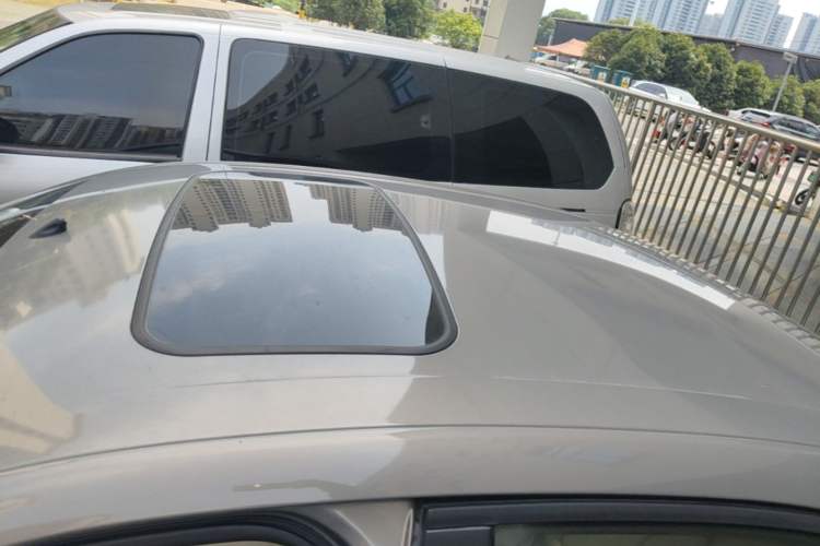 Used Ford Escort 2015 1.5L Automatic Fashion Model Roof