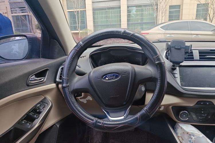 Used Ford Escort 2015 1.5L Manual Comfort Model Steering Wheel