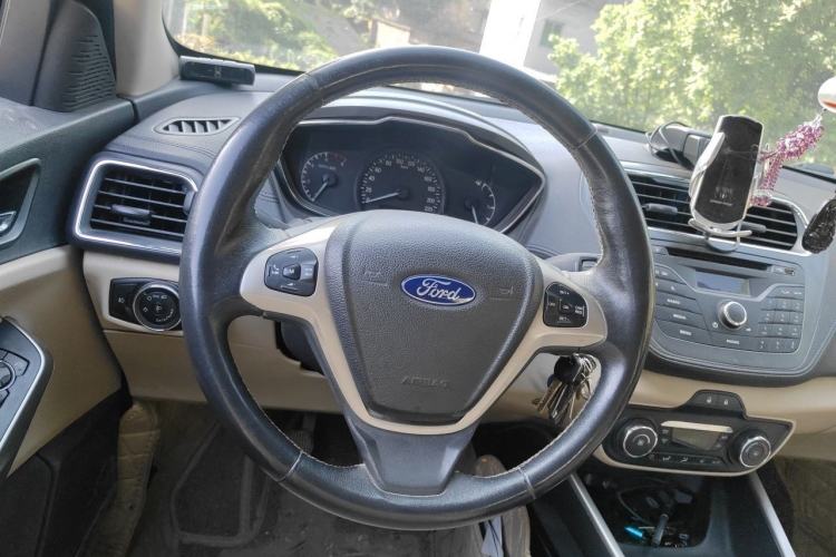 Used Ford Escort 2015 1.5L Manual Fashion Edition Steering Wheel