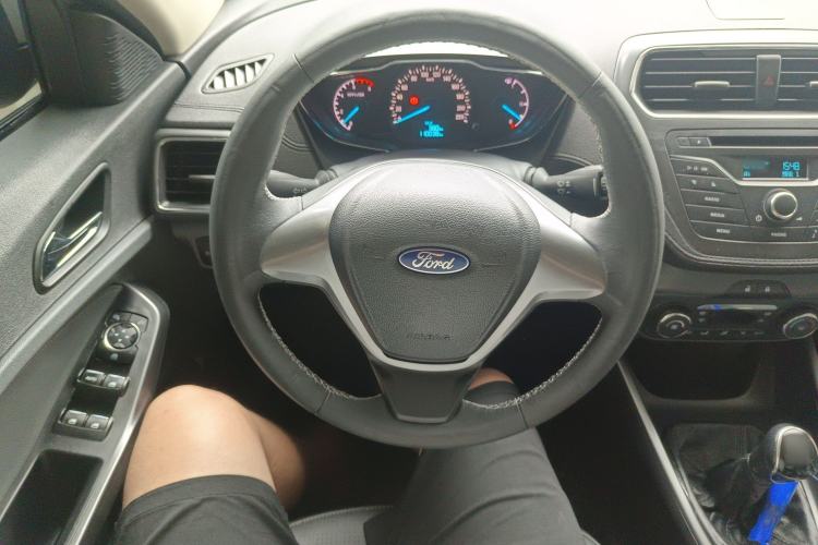 Used Ford Escort 2015 1.5L Manual Fashion Edition Steering Wheel