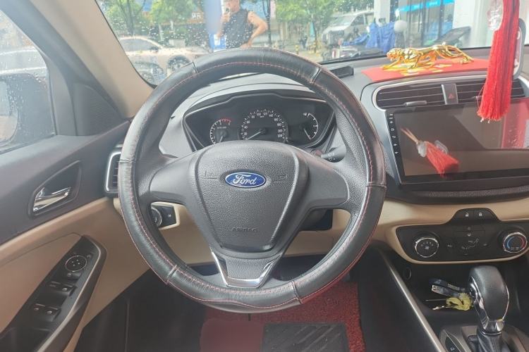 Used Ford Escort 2015 1.5L Automatic Comfort Edition Steering Wheel