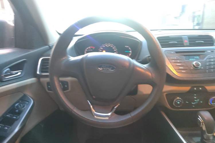 Used Ford Escort 2015 1.5L Automatic Comfort Edition Steering Wheel