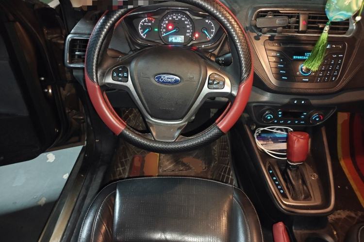 Used Ford Escort 2015 1.5L Automatic Fashion Model Steering Wheel