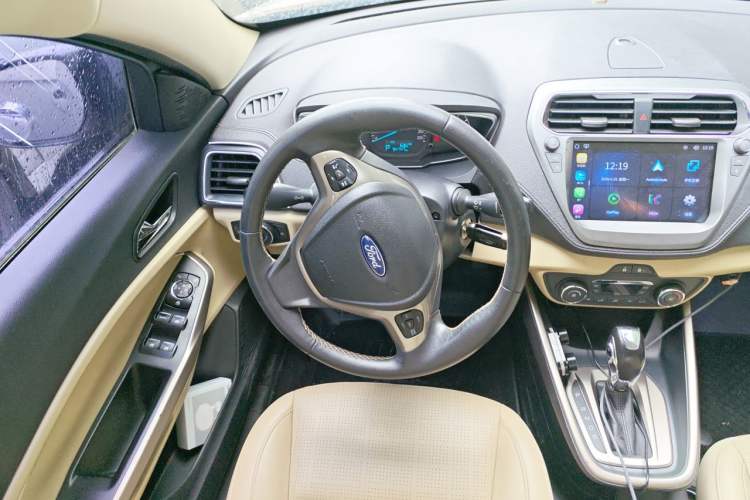 Used Ford Escort 2015 1.5L Automatic Fashion Model Steering Wheel