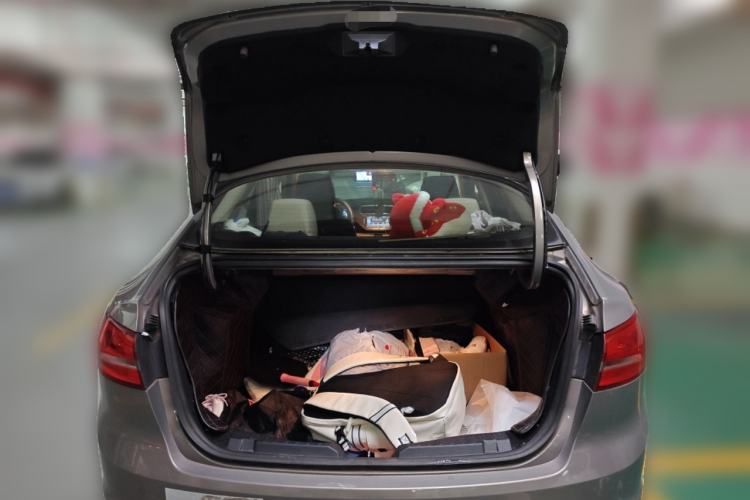 Used Ford Escort 2015 1.5L Automatic Comfort Edition Trunk