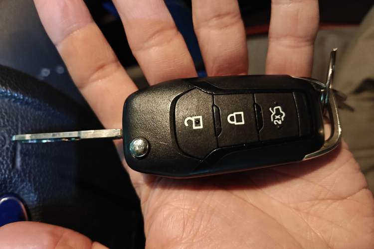 Used Ford Escort 2015 1.5L Automatic Comfort Edition Vehicle Key