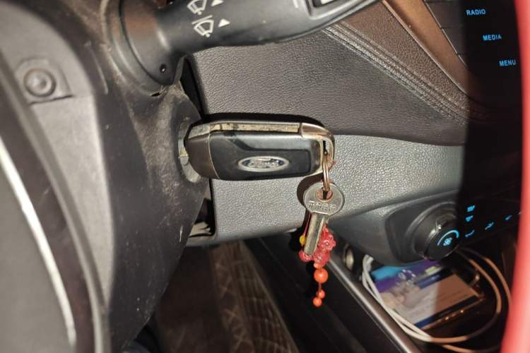Used Ford Escort 2015 1.5L Automatic Fashion Model Vehicle Key