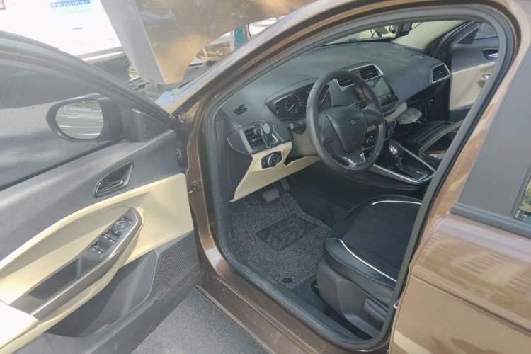 Used Ford Escort 2015 1.5L Automatic Comfort Edition Driver Seat