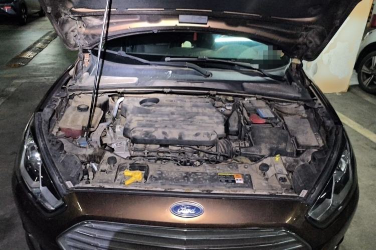 Used Ford Escort 2015 1.5L Automatic Fashion Model Engine Bay