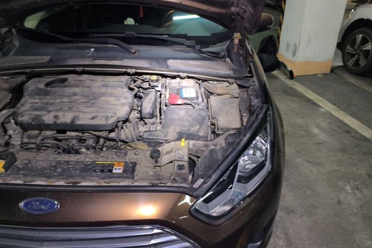 Used Ford Escort 2015 1.5L Automatic Fashion Model Engine Bay Left