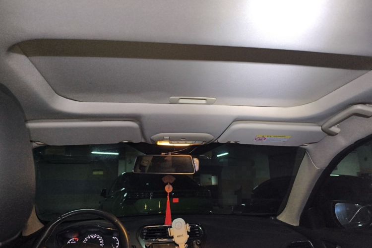 Used Ford Escort 2015 1.5L Automatic Fashion Model Headliner