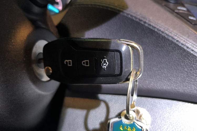 Used Ford Escort 2015 1.5L Automatic Fashion Model Vehicle Key