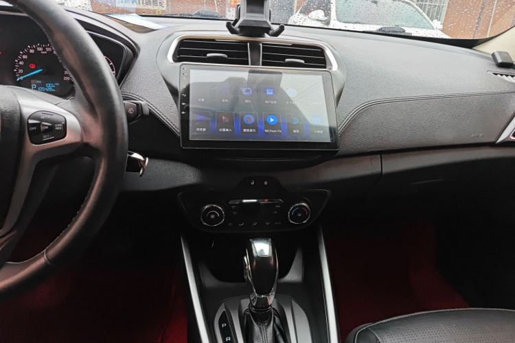 Used Ford Escort 2015 1.5L Automatic Fashion Model Audio And AC Panel