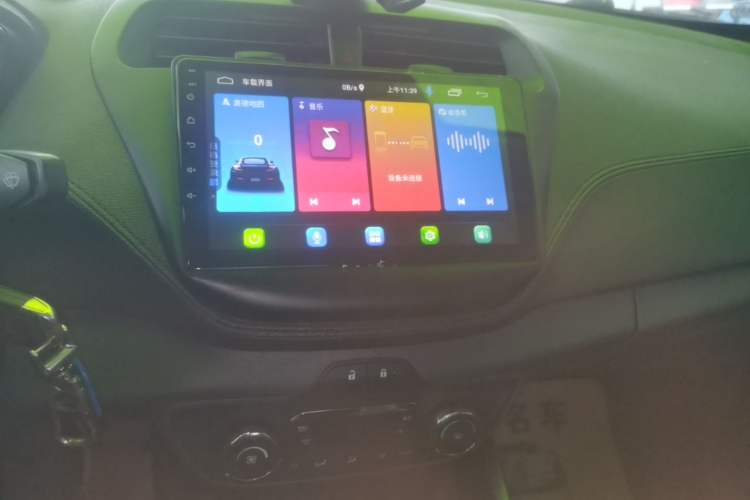 Used Ford Escort 2015 1.5L Automatic Fashion Model Audio And AC Panel