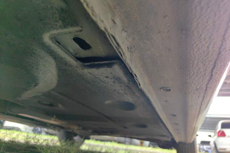 Used Ford Escort 2015 1.5L Manual Comfort Model Chassis Front Left