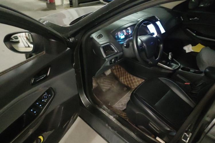 Used Ford Escort 2015 1.5L Automatic Fashion Model Driver Seat
