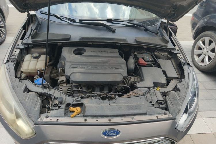 Used Ford Escort 2015 1.5L Automatic Fashion Model Engine Bay