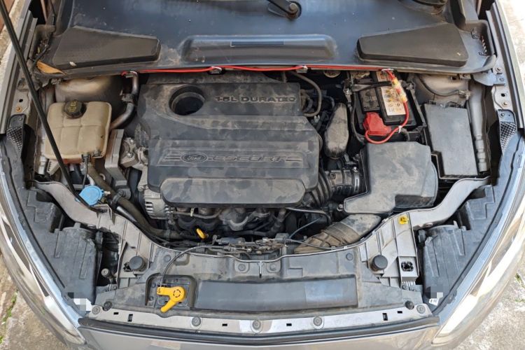 Used Ford Escort 2015 1.5L Automatic Fashion Model Engine Bay