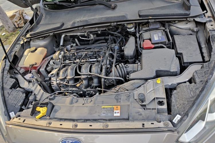 Used Ford Escort 2015 1.5L Automatic Fashion Model Engine Bay
