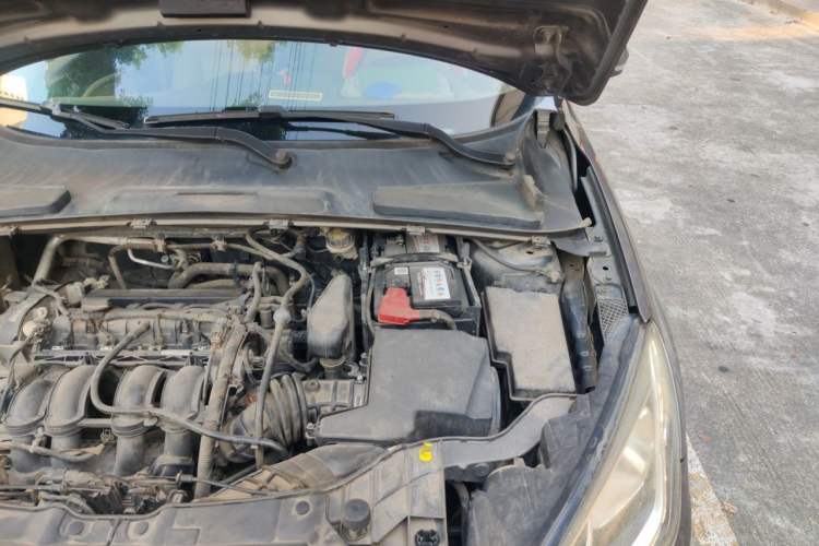 Used Ford Escort 2015 1.5L Automatic Fashion Model Engine Bay Left