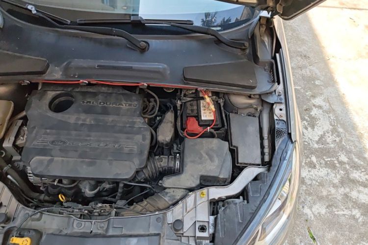 Used Ford Escort 2015 1.5L Automatic Fashion Model Engine Bay Left