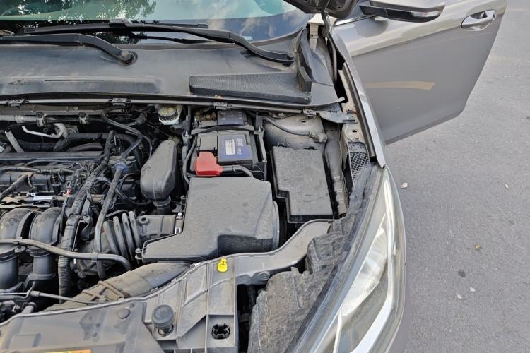 Used Ford Escort 2015 1.5L Automatic Fashion Model Engine Bay Left