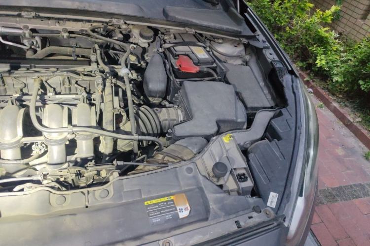 Used Ford Escort 2015 1.5L Automatic Comfort Edition Engine Bay Left