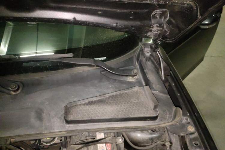 Used Ford Escort 2015 1.5L Automatic Fashion Model Engine Bay Left
