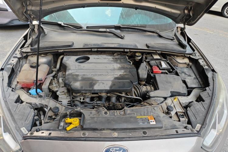 Used Ford Escort 2015 1.5L Automatic Fashion Model Engine Bay