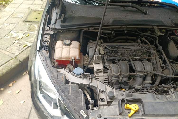 Used Ford Escort 2015 1.5L Automatic Fashion Model Engine Bay Right