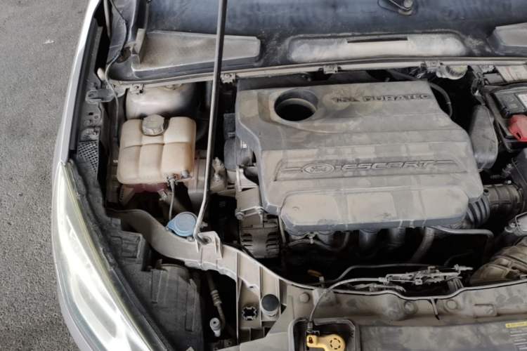Used Ford Escort 2015 1.5L Automatic Comfort Edition Engine Bay Right
