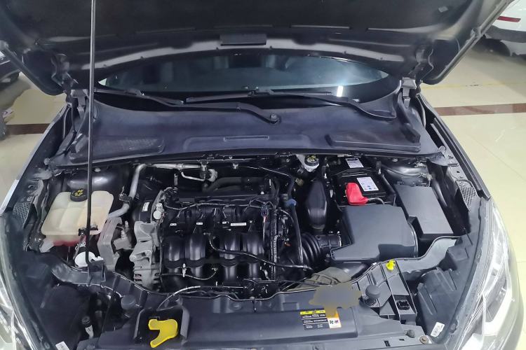 Used Ford Escort 2015 1.5L Automatic Fashion Model Engine Bay