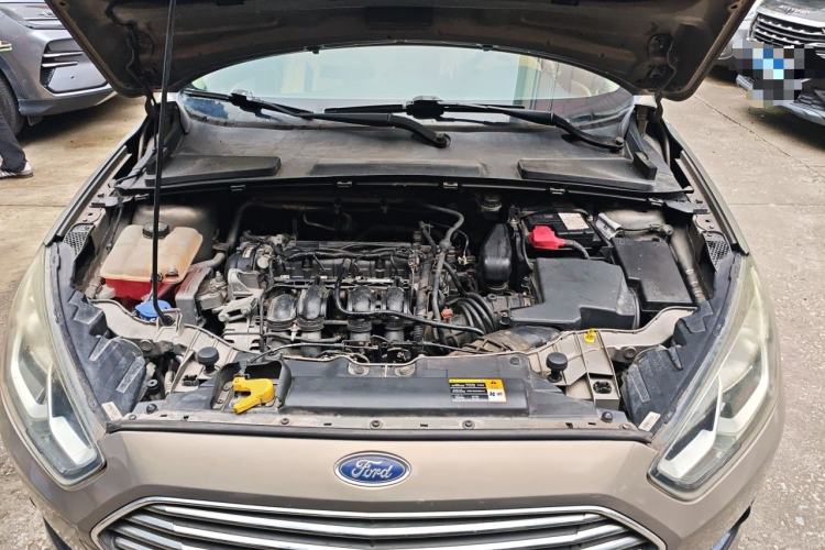 Used Ford Escort 2015 1.5L Automatic Comfort Edition Engine Bay