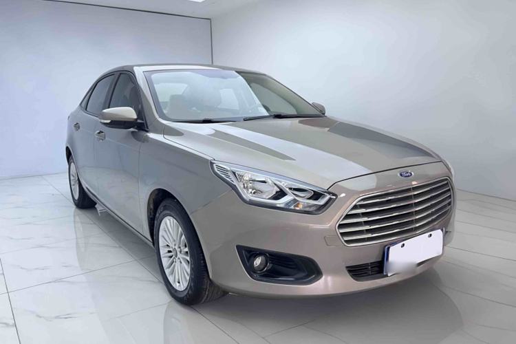 Used Ford Escort 2015 1.5L Automatic Comfort Edition Exterior 2